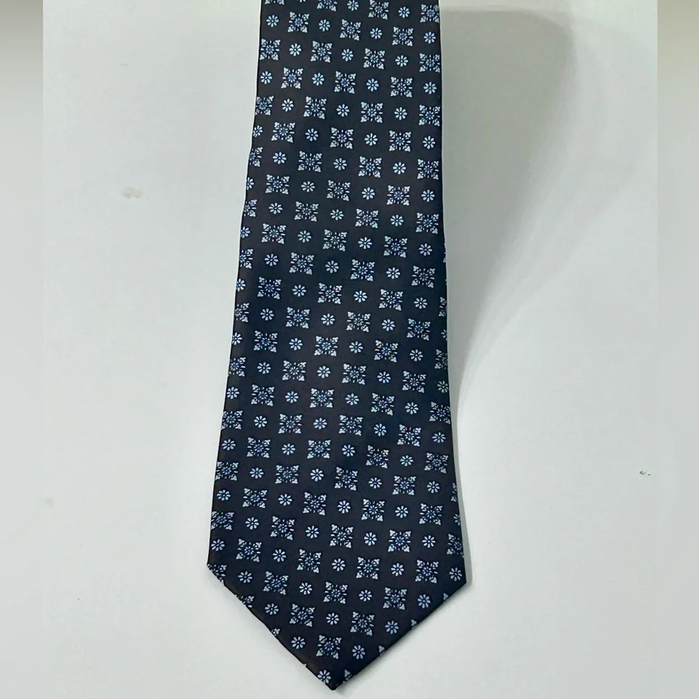Vintage Christian Door Men’s Silk Tie 55” x 3”. - Picture 2 of 5